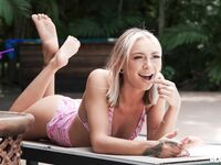 Blonde Cutie Chloe Temple Pleasures Juggy Ebony In Bed photos (Kira Noir)