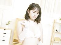 Chu Meng Shu Pleasures Her Bald-headed Boyfriend In Bed