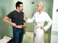 Bridgette B Takes A Nice Shower Before Getting Laid