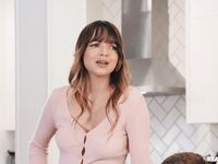 Honey Hayes Rewards Her BF With A Deep Blowjob Before Anal