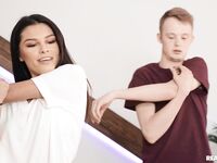 Petite Brunette Reyna De La Cruz Gets Pounded On The Floor