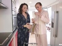 Stacy Cruz And Isabella De Laa Pleasuring Bald-headed Dude In Bed