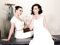 Whitney Wright And Casey Calvert Make Each Other Cum