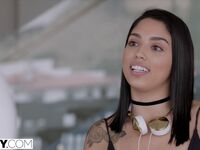 Vanessa Sky Moans Like A Wild Animal While Getting Assfucked
