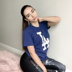 Amateur babe Samly Puff strips her shorts and shows her big ass in her panties