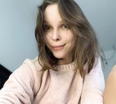 Pretty OnlyFans model Little Kitty flaunts her holes & boobs in a solo