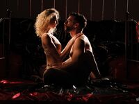 Curly-haired Blondie Isabella De Laa Gets Pleasantly Fucked