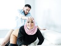 Bootylicious Arab MYLF Carmela Clutch Gets Fucked Balls Deep