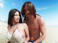 Pretty Beach Babe Reyna Belle Screwed By Long-haired Dude