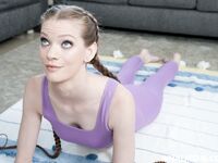 Skinny Yoga MYLF Erin Everheart Gets Fucked In The Ass After Receiving Oral