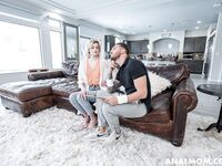 Petite MYLF Hyley Winter Shows Off Her Excellent Anal Riding Skills photos (Hyley Winters)