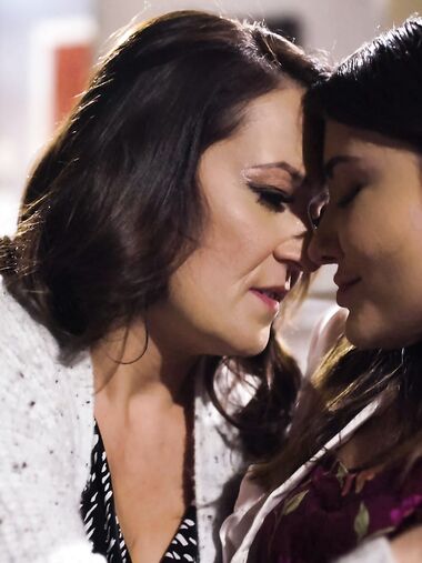 Lesbian MILF Elexis Monroe Fucks Young Brunette In Bed photos (Adria Rae)