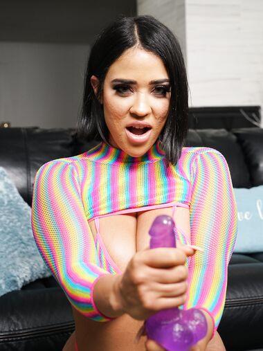 Sahara Leone Rides Hard Prick After Getting Her Exotic Pussy Licked