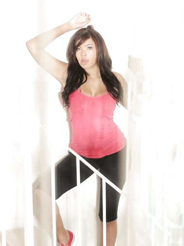 Busty Vixen Cassidy Banks Gets Fucked By Older Man photos (Evan Stone)