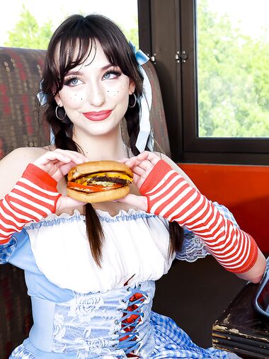 Pigtailed Hottie Lana Smalls Gets Fucked In A Cafe