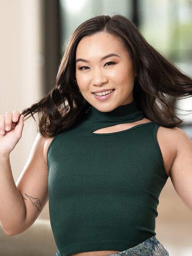 Serene Siren And Kimmy Kimm Playing With Their Favorite Sex Toys