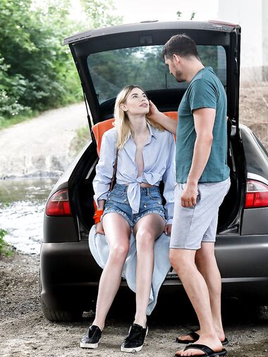 Amateur Blondie Milena Devi Pleasures Her Boyfriend Outdoors