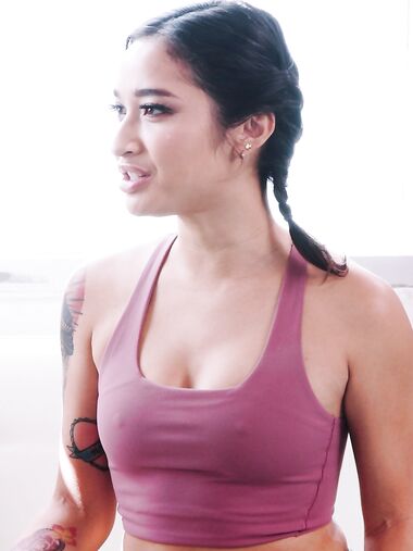 Exotic Masseuse Avery Black Gets Nicely Fucked