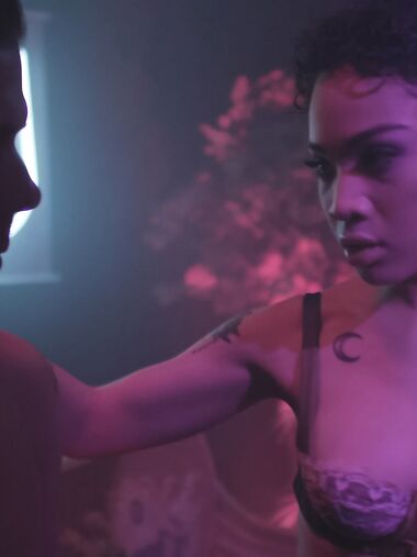 Honey Gold Takes Thick Throbbing Cock Deep In Her Asian Pussy