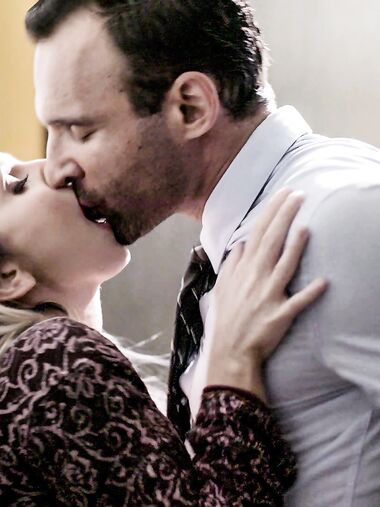 Christie Stevens Pleasures Tattooed French Dude In Bed