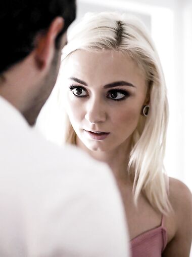 Chloe Temple Rides Hard Prick After Giving Head