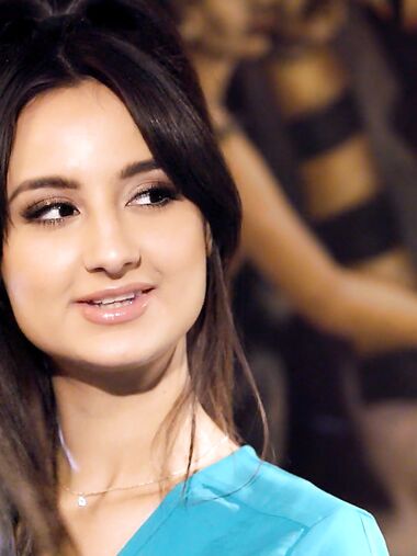 Gabbie Carter And Eliza Ibarra Make Love During A Massage