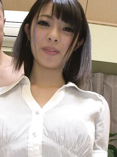 Amina Kiuchi Takes Rock Hard Cock Deep In Her Shaved Pussy