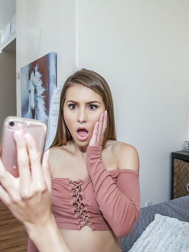 Pair Of Young Gamer Chicks Licking With Great Pleasure photos (Paige Owens, Vanna Bardot)