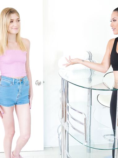 Marykate Moss, Sarah Vandella And Katrina Jade Licking Like There's No Tomorrow