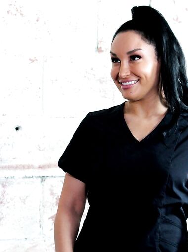 Cock-craving Masseuse Gabi Paltrova Gets What She Wanted