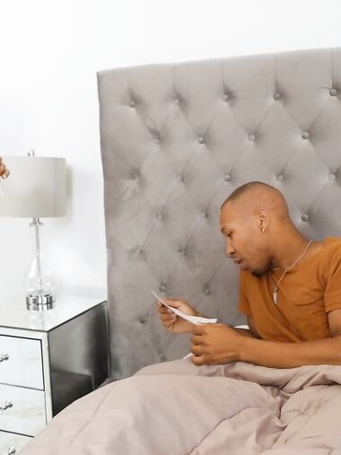 Exotic Minx Vanessa Sky Sucks BBC And Gets Sodomized In Bed