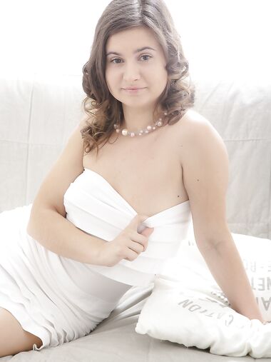 Adorable teen Kaiya gets her twat fingered and fucked in the morning