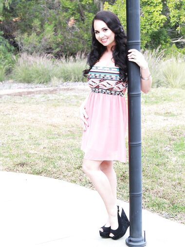 Holly West Gets Eaten Out And Screwed On Leather Couch photos (Bill Bailey)