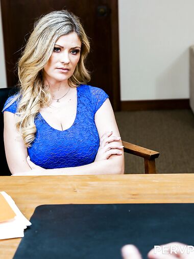 Juggy Blonde Babe Ellie Tay Gets Fucked By Her Son's Principal