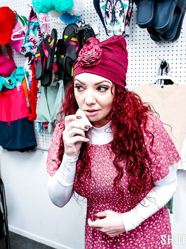 Curly-haired MYLF Kiki Daire Gets Punished For Stealing