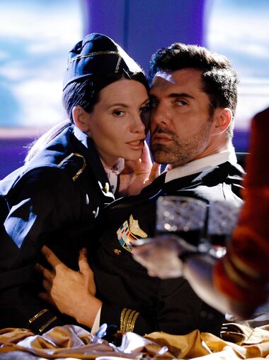 Subil Arch And Anna De Ville Get Fucked Balls Deep