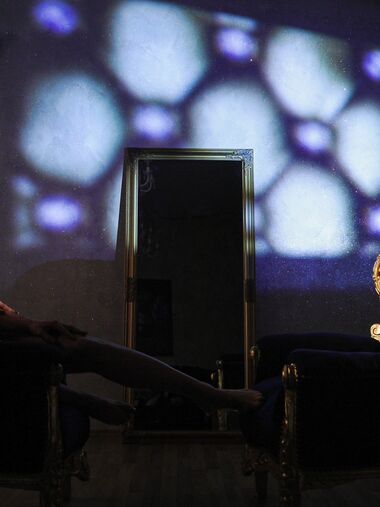 Fit MILF Kitana Lure Gets Her Butthole Plowed