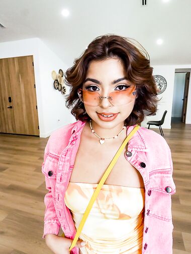 Brown-eyed Bimbo Hazel Heart Gets Properly Fucked By Her Bearded Daddy