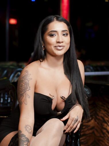 Tattooed Indian Hussy Yasmina Khan Gets Properly Fucked In The Bathroom