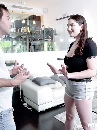 Alyx Star Gets Her Dripping Wet Pussy Eaten And Fucked Well