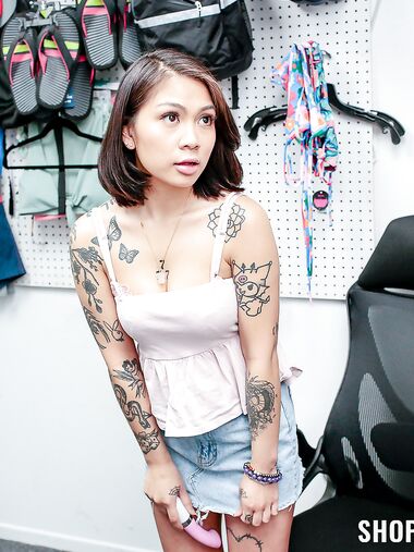 Hot FFM Threesome With Yumi Sin And Jupiter Jetson