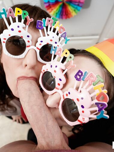 Melody Mynx And Tifa Quinn Share Massive Cock In POV